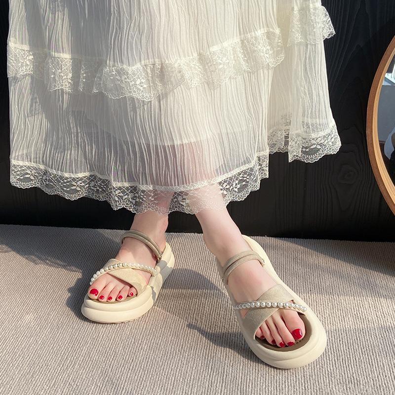 With skirt, sandals, female 2025 beautiful fairy wind cool slippers, new Roman thick-soled outer wear, casual spring and summer flat bottom