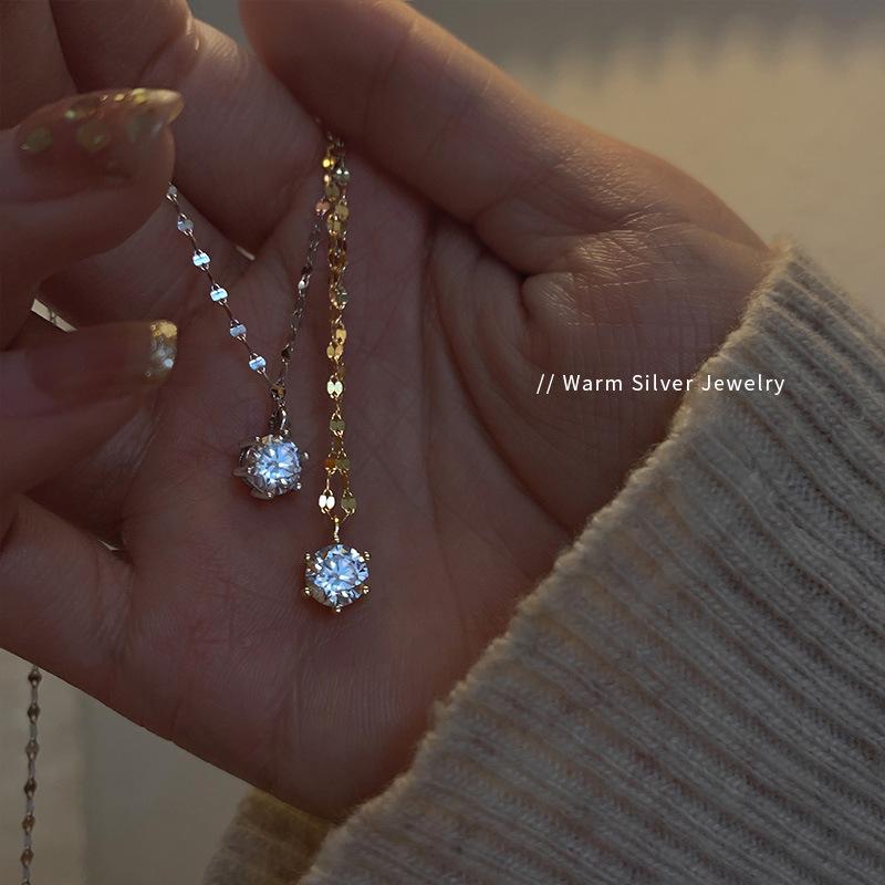 2025 New Fashion Simple Simple Fresh Six Claw Necklace Female Temperament Personality Collarbone Chain Jewelry