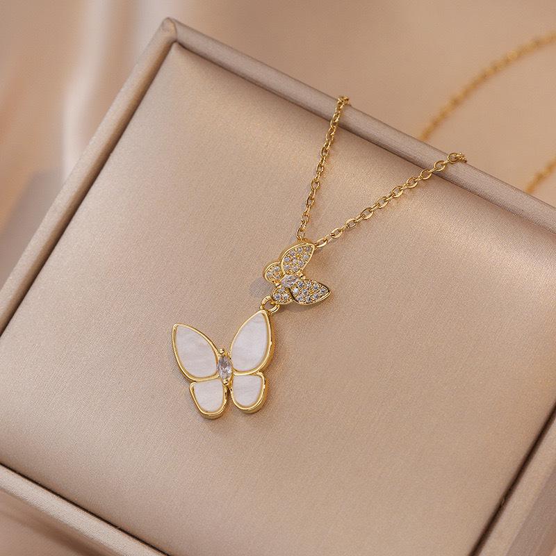 Butterfly Necklace with Color-Retaining Zircon - Fashionable, Versatile Women's Jewelry Accessory.