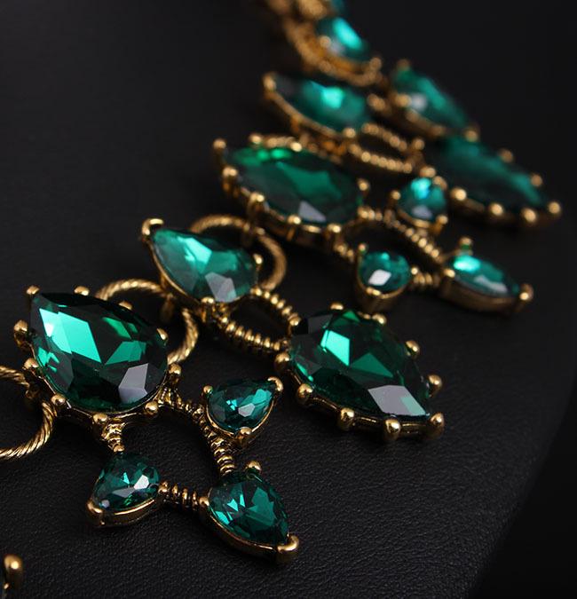 Colier Claviculă Retro European-American cu Gemă de Cristal pentru Femei