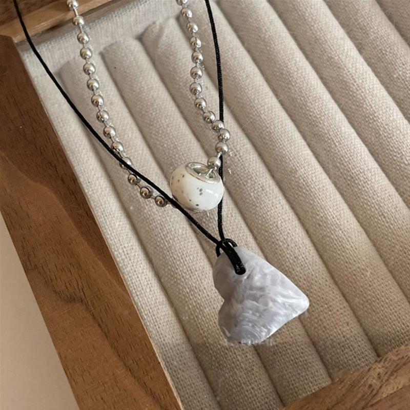 2 Pieces Dual-Layered Heart Pendant Necklace Chain Necklaces Beads Chokers Heart Chain Necklaces Party Jewelry for Girls