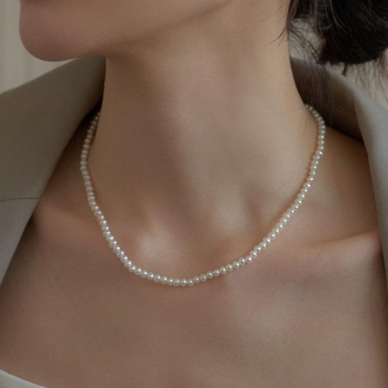Aube De Moi Daily Pearl Necklace (4mm)