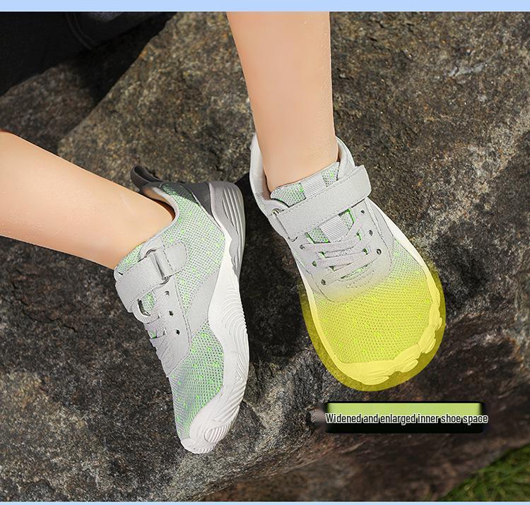 2026 Kids' Breathable Mesh Sports Shoes: Wear-Resistant, Soft Sole, Ideal for Spring, Summer, Autumn Running and Outdoor Play.