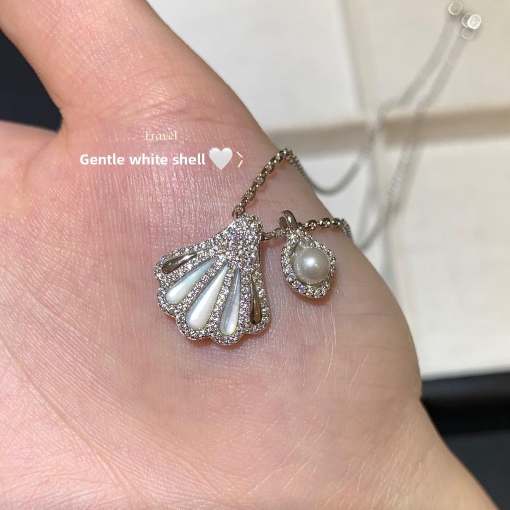 Womens Artificial Pearl And Shell Pendant Necklace With Rhinestones For Office And Casual Wear