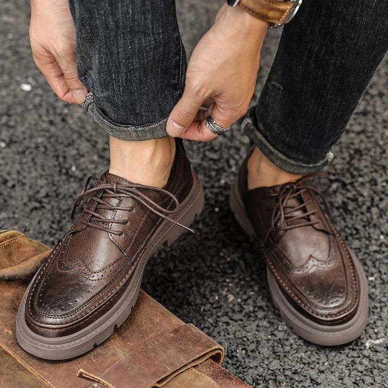 Håndlagde Brogues-stil ekte skinn herresko Komfortable uformelle skinnsko Mokkasiner Man Flats Sko