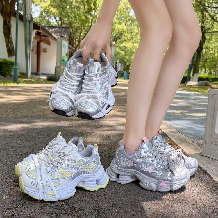 Leather platform 2025 spring and autumn new casual sports shoes fashionable versatile lightweight breathable dad shoes