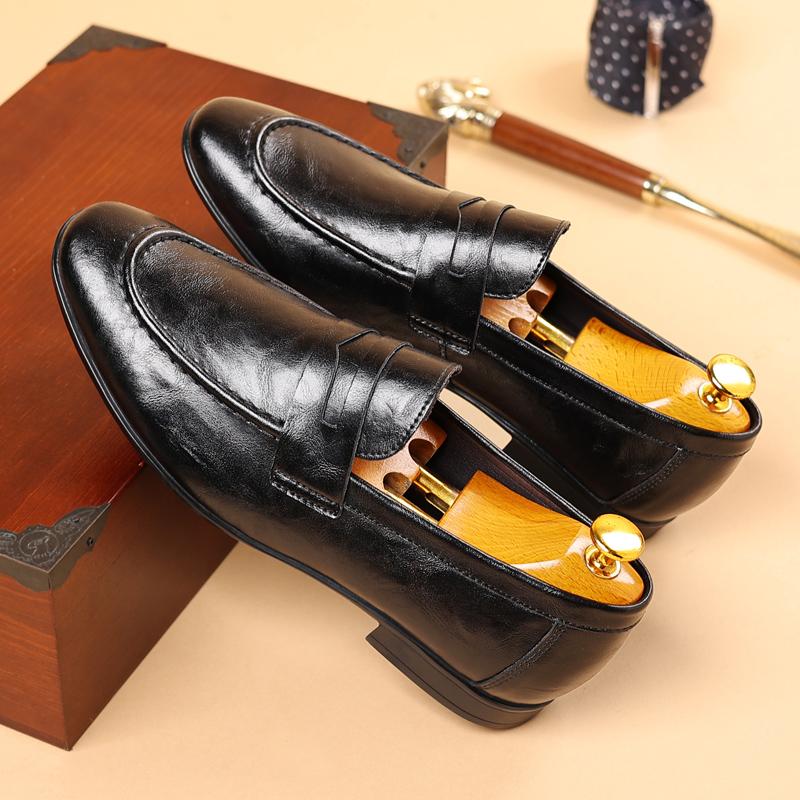 Fashion Italian Men High Quality Casual Leather Loafers Casual Business Office Shoes Comfy Outdoor Slip On Flats Fashion Driving Shoes