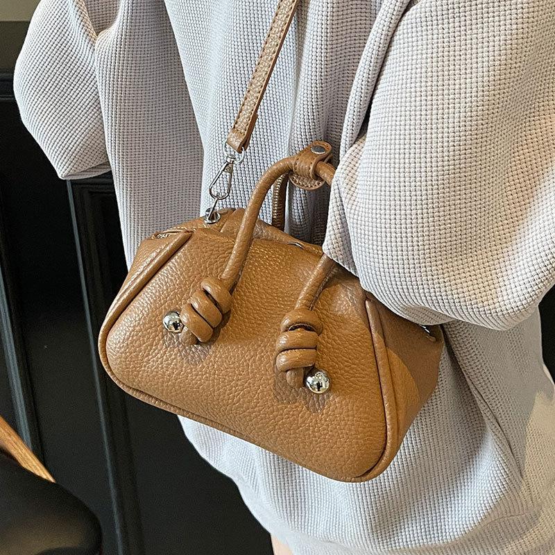 Trendy new product simple solid color niche design handbag bag femininity versatile high sense lychee pattern messenger bag