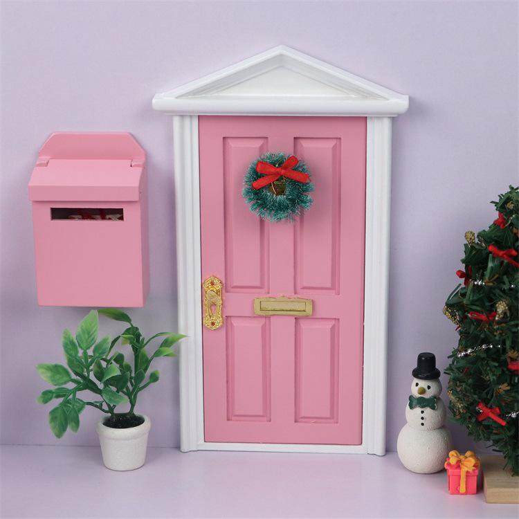 1:12 Pink Roof Dollhouse Door Christmas Decoration Model