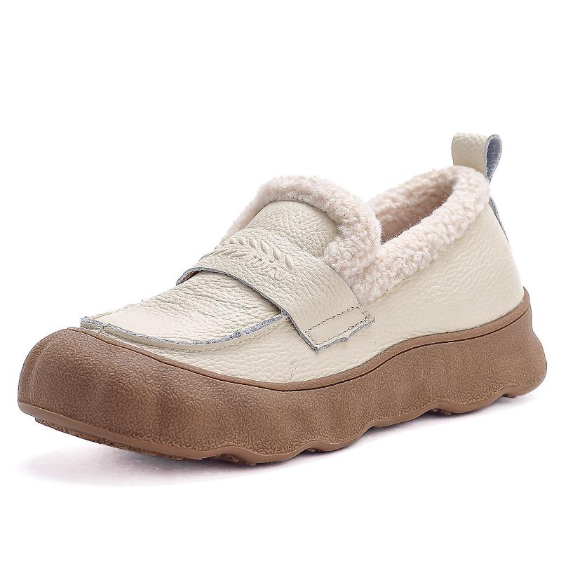 The first layer of cowhide velvet muffin thick-soled leather cotton shoes is fashionable and versatile. Winter warm and non-slip mother shoes