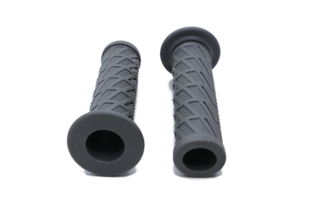 Beatus Retro Design Bike Handle Grip 0.9 inch (22.2 mm) Universal Grip Left and Right Set (Gray)