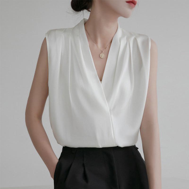 Spring white shirt women s long-sleeved design sense retro silk top professional satin shirt S