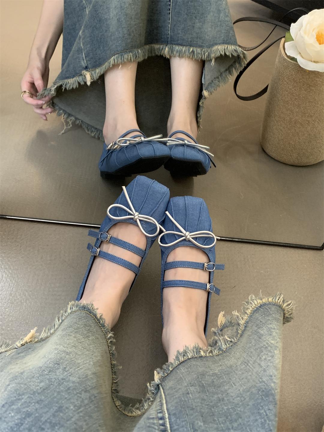 

Корейские женские туфли из денима с плоским дном и неглубоким горлом, модные мокасины с квадратным носком на весну/лето 39