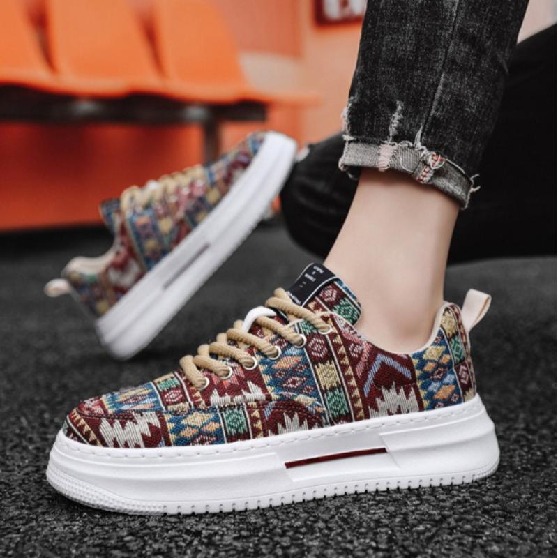 Ethnic Style Men's Stripe Sneakers Casual Breathable Canvas Shoes Loafers Fashion Trend Male Flats Boards Shoes Tennis Masculino
