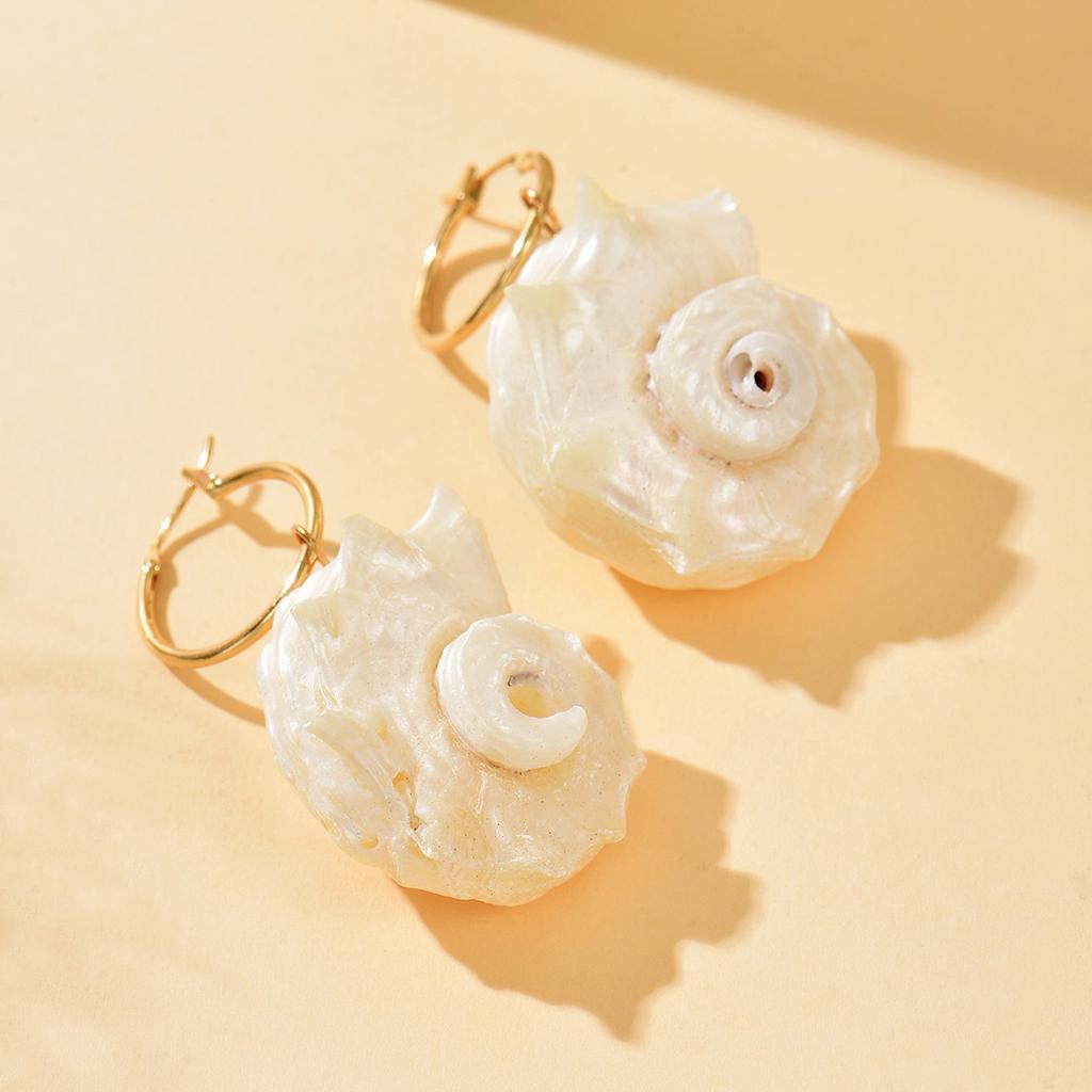 Natural Thorn Snail Shell Earrings Retro Shell Beach Vacation Earrings