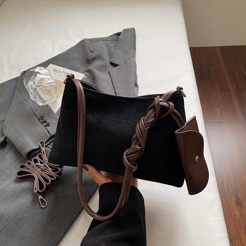 Retro weiches Leder gewebte Tragetasche Damen Sommer Neu Große Kapazität Hochwertige Tasche Pendler Schulter Achseltasche