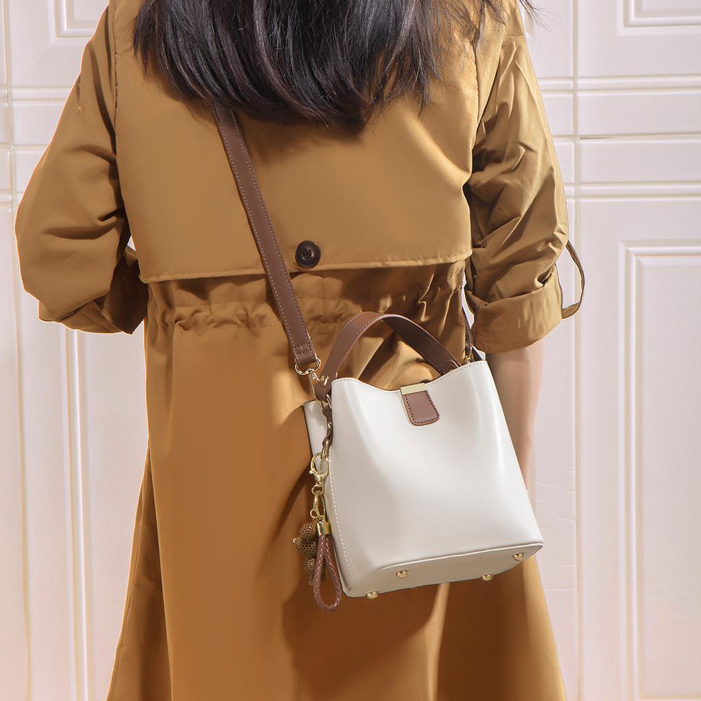 Small Bucket Bag Women's High-end Bag 2025 New Niche Vegetable Basket Women's Bag Super Hot Portable Messenger Bag Summer