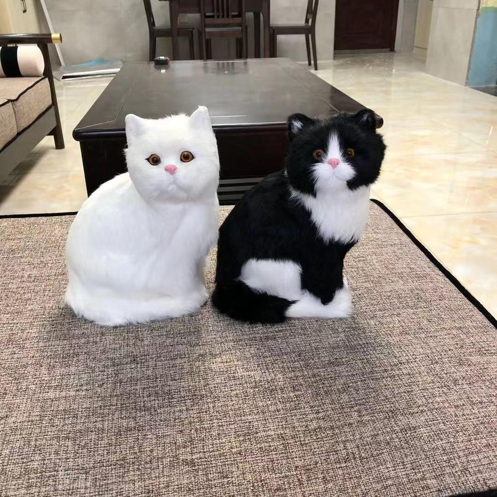 Simulated Kitten Squatting Cat Fur Craft, Zodiac Animal Figurine Toy for Dogs, Cats, and Rabbits.