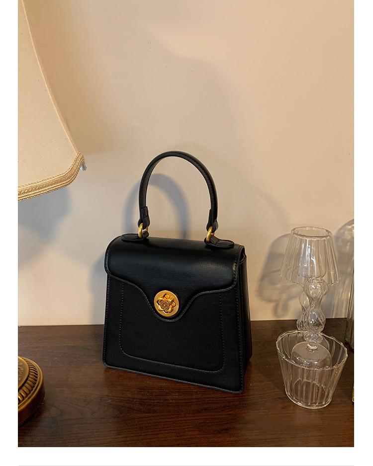 

Красная переносная свадебная сумка, женская свадебная сумка 2025 года, новая модная, обычно доступная, высококачественная модная маленькая квадратная сумка чёрный