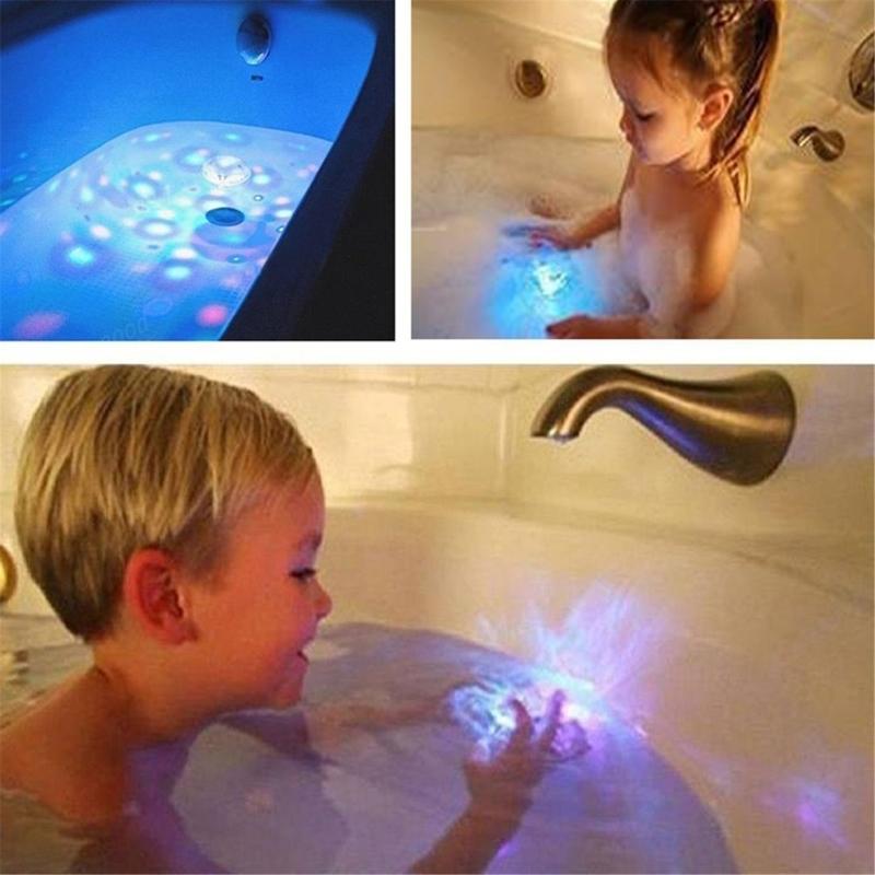 Outdoor Floating Pool Light Underwater Glowing Lamp Night Projection Waterproofs Fountain Light for Pool Pond Garden