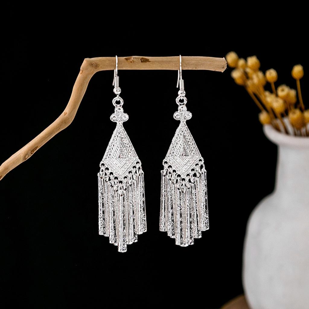 Vintage Miao Silver Minority Wind Earrings Personalized Bohemian Style Flower Long Fringed Earrings