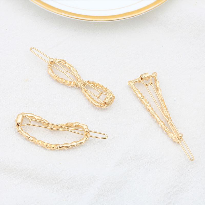 Customized Early Spring Accessories Imitation Pearl Hairpin Female Love Triangle Side Clip Stall Small Jewelry Batch + Hair Accessories