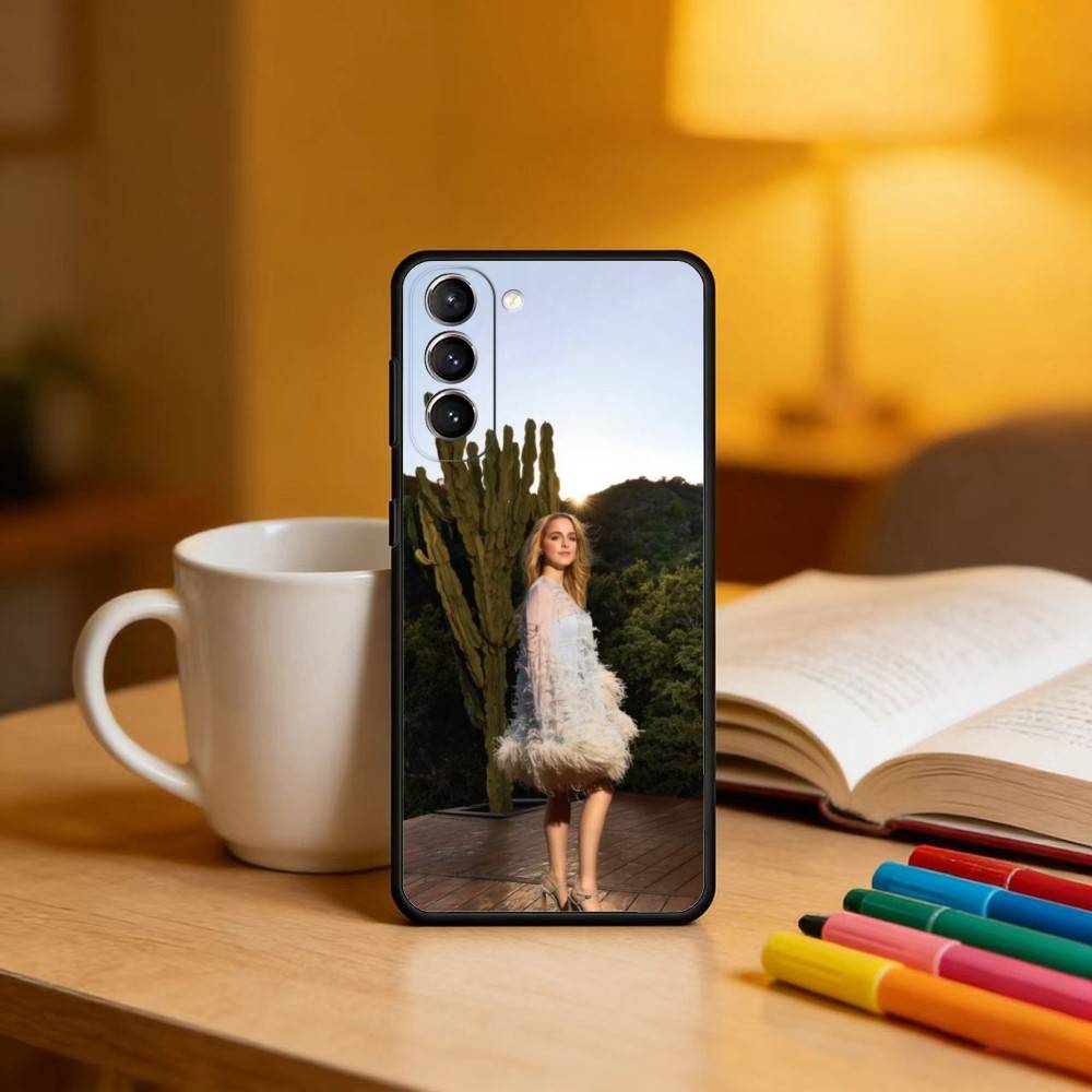 Beauty M-Mckenna G-Grace Phone Case For Samsung S25,24,23,22,30,21,10,9,Ultra,Plus,Lite,FE,4,5 G Soft Black Case