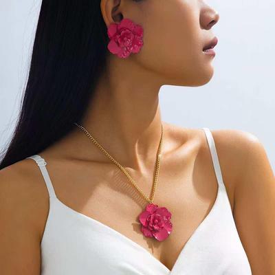 Elegantes 3-teiliges Blumiges Anhänger-Halsketten- & Ohrringe-Schmuckset