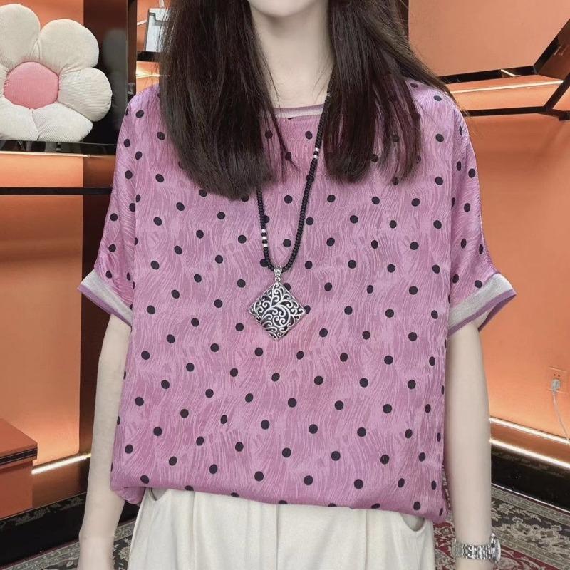 

Женская летняя розовая блузка в горошек с коротким рукавом и круглым вырезом M розовый