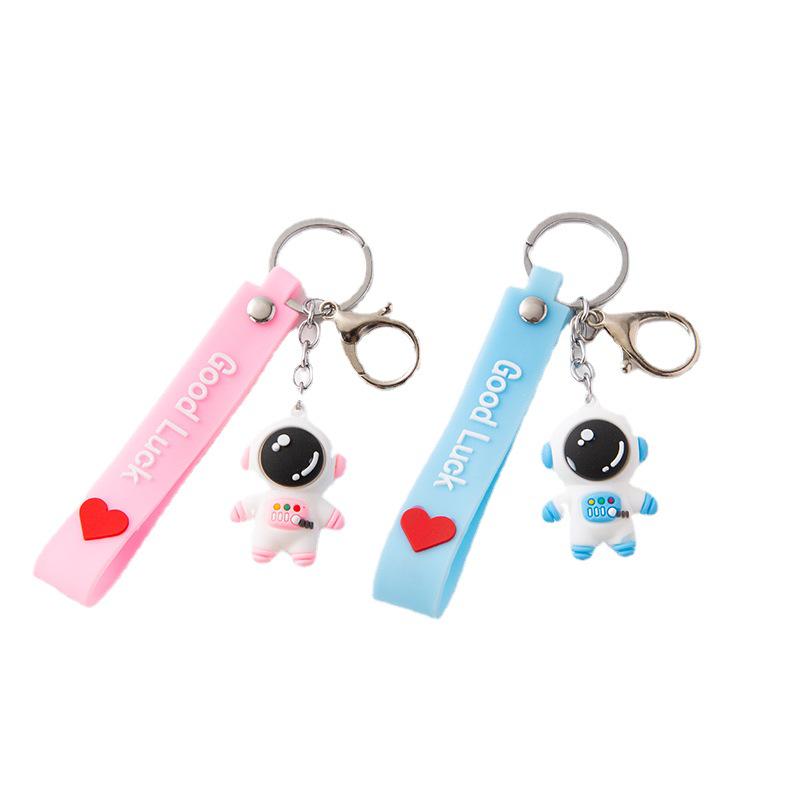 Cartoon Astronaut Keychain: Cute Spaceman Doll Pendant for Bags and Cars