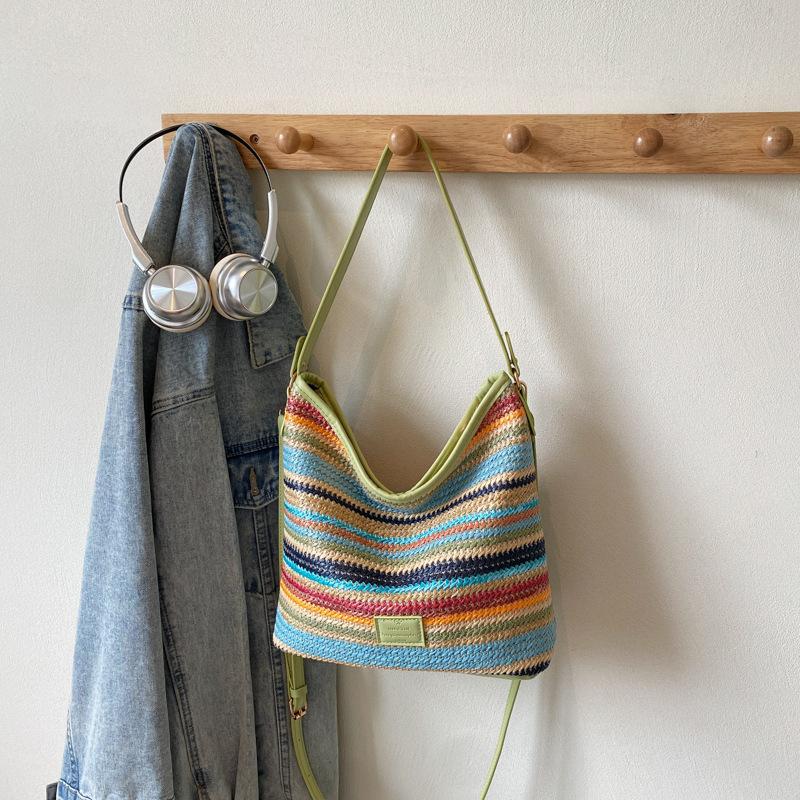 

Leisure seaside vacation woven straw bag women s new large-capacity commuter tote bag messenger bag