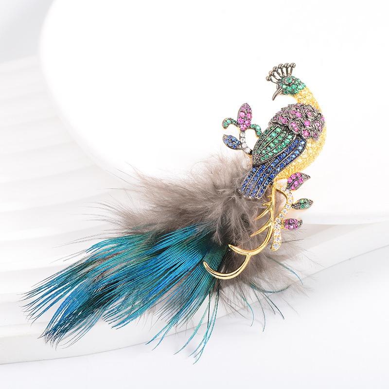 

Feather Peacock Brooch, High-end Women s Exquisite Anti-glare Brooch, Light Luxury Design Sense Pin, Elegant Suit Accessory