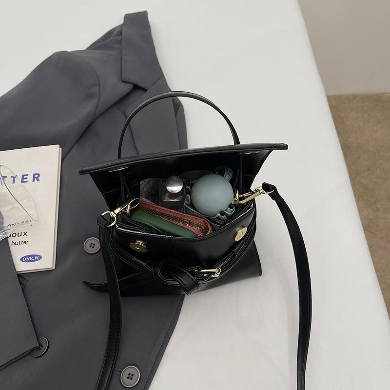 Belt Decoration Tote Bag Ins Handbag 2025 Niche Fashion Shoulder Messenger Women's Bag Cross-border