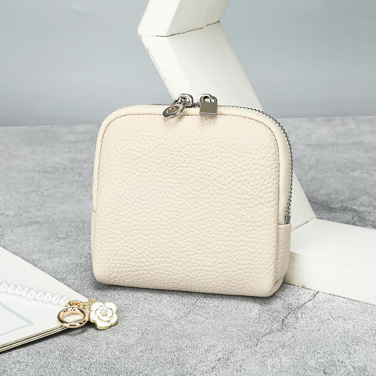 

Leather Storage Bag for Organizing Simple Rings, Bracelets and Multi-functional Wallet білий