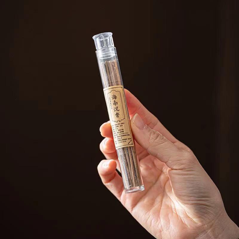 10.5cm Natural Incense: Goose Pear, Nha Trang Agarwood, Old Mountain Sandalwood, Hainan Agarwood with Short Holder
