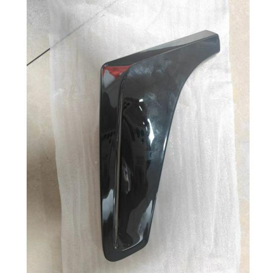 

BMW 7 Series G11/G12 Black Trim Fenders (Left & Right) - Part Numbers 51128065377, 51128065378 Right 51128065378