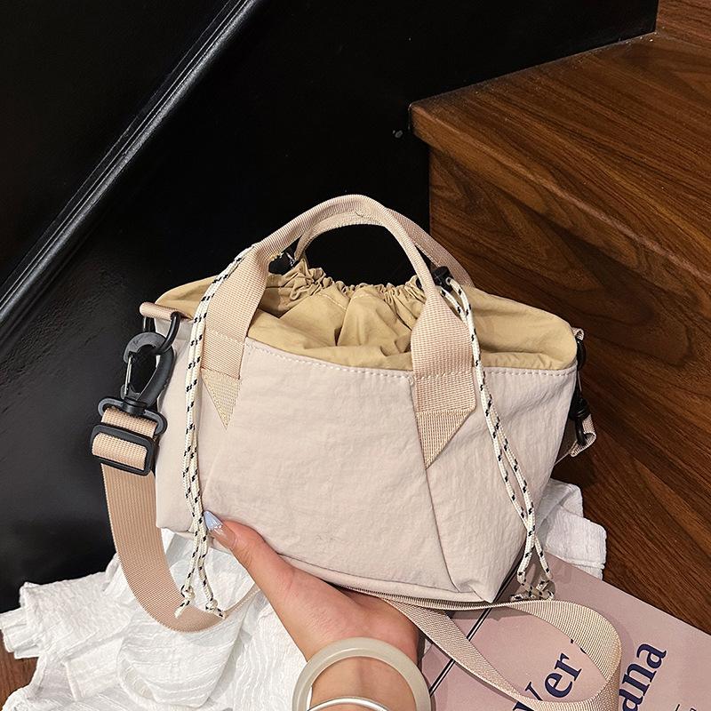 

Повседневная маленькая сумка для поездок на работу, одноплечевая сумка, ручная сумка-кроссбоди, сумка-тоут бежевый