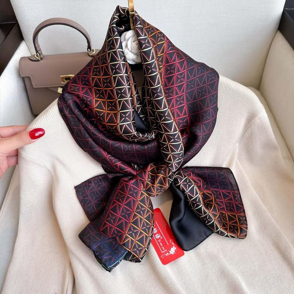 New Silk Fashion Scarf Blouse Decorative Scarf Geometric Chain Color Block Commuter Scarf Neck Protection Shawl