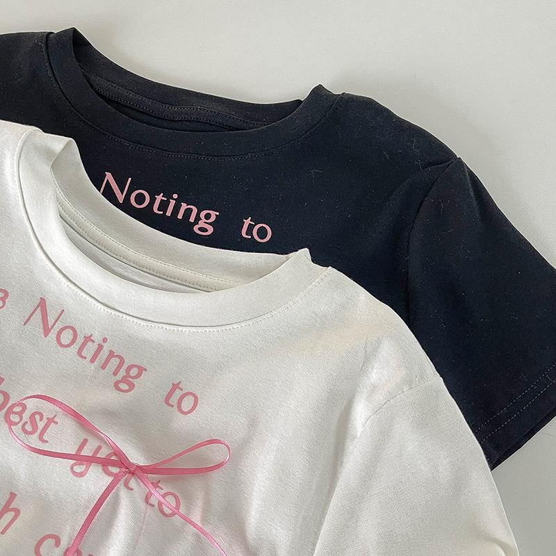 Tricou estetic cu litere dulci cu imprimeu pentru femei cu fundă de vară, elegant, drăguț, îmbrăcăminte slim fit, moda coreeană, topuri cu gâtul în formă de O, îmbrăcăminte de stradă