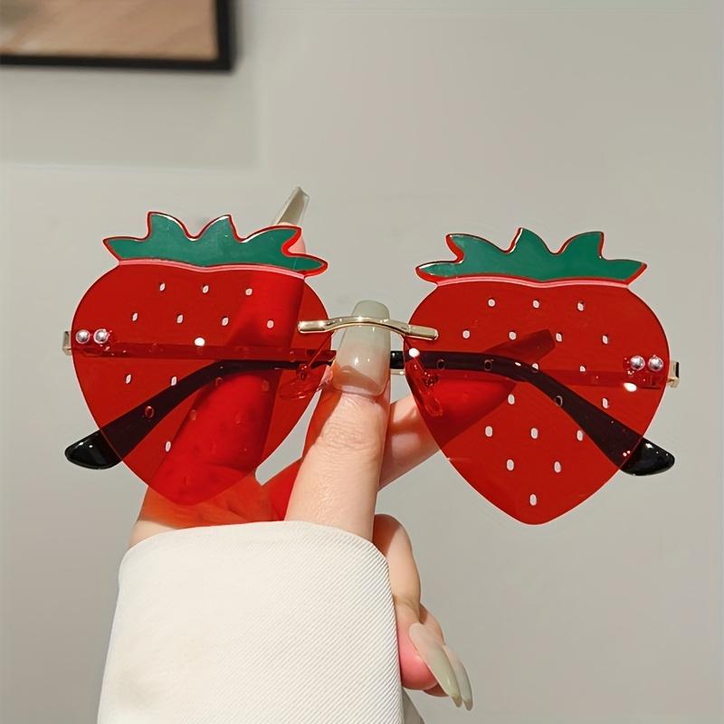 

Women Rimless Frame Strawberry Shaped Sunglasses Trendy Cute Fruit Glasses Multicolor Hollow Out Lens Unique Popular Men Glasses красный