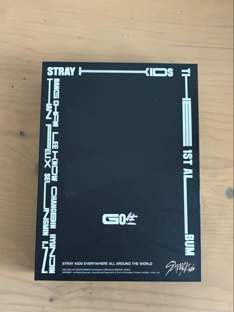 

[USED] stray kids sukizu go live album first limited edition stray kids