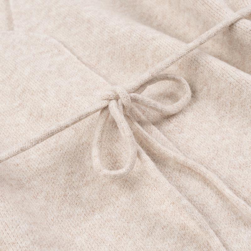 2025 Spring Women's V-neck Long-Sleeved Tie-Up Cardigan Sweater: European & American Street Fashion