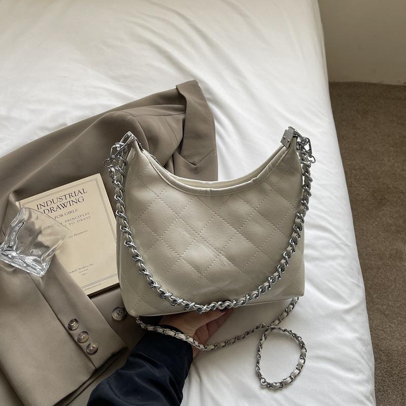 New Chain Bag Women's Fashion Messenger Bag Versatile Shoulder Bag