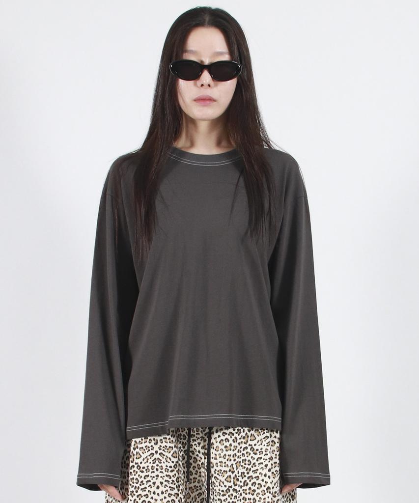 Deumakeu Outstitch Loose Fit Long Sleeve Tee - Charcoal