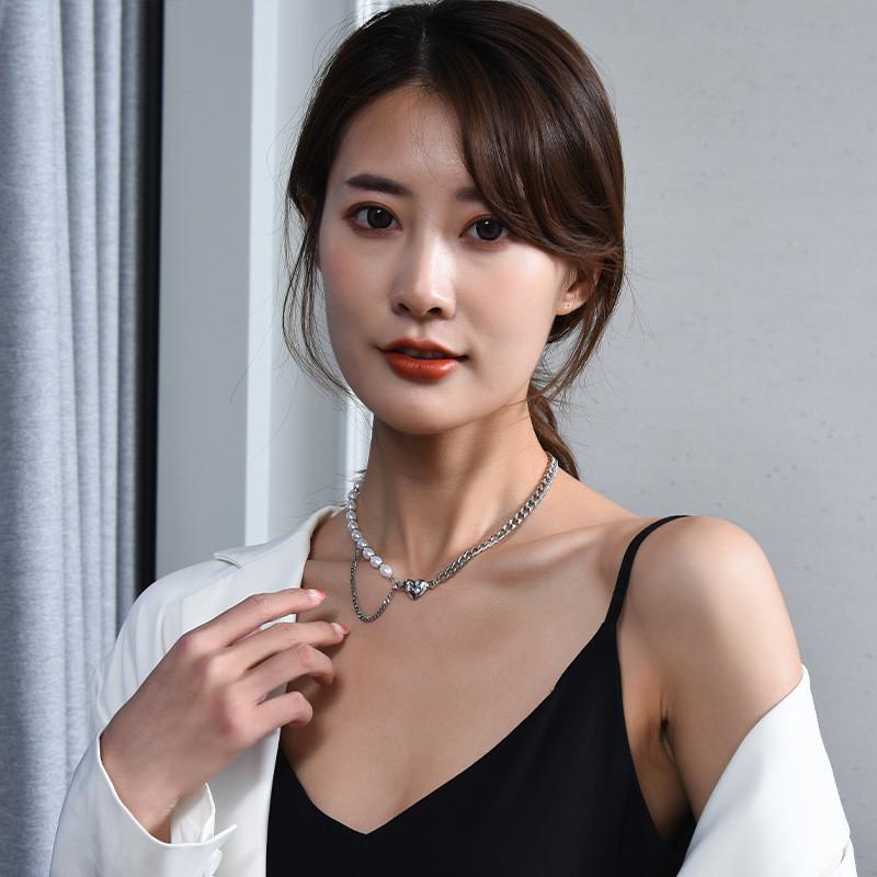 Elegant Titanium Steel Heart Pearl Necklace Unique Design Layered Choker For Women