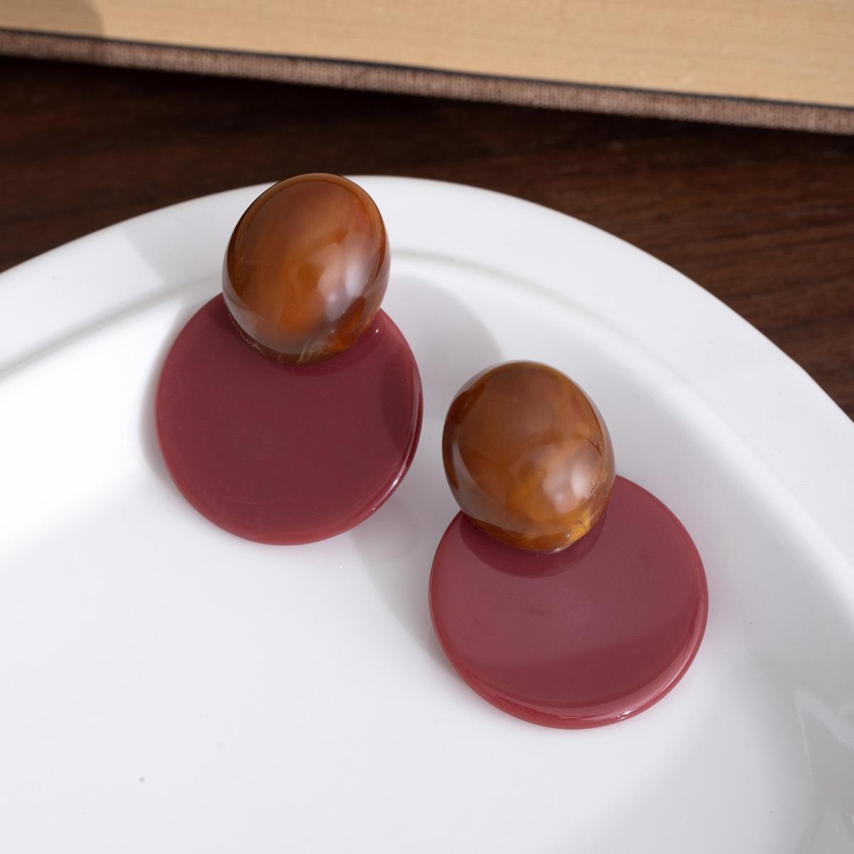 

Light Luxury Round Fashion Earrings, Simple And Elegant Temperament, Advanced Sense, Geometric Contrast Color, Personalized Earrings