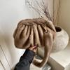 Neue Bequeme Vielseitige Oberhandtasche Damen Winter Flauschige Wolke Umhängetasche Retro Pelzig Pendler Aufbewahrungstasche Geldbörse Handtasche