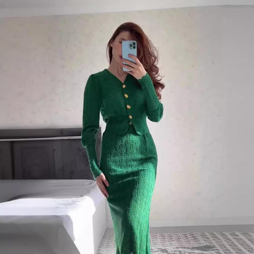 2024 Podzimní Evropský a Americký Dámský Jednobarevný Svetřík Slim-Fit a Bodycon Sukně Dvoudílný Set