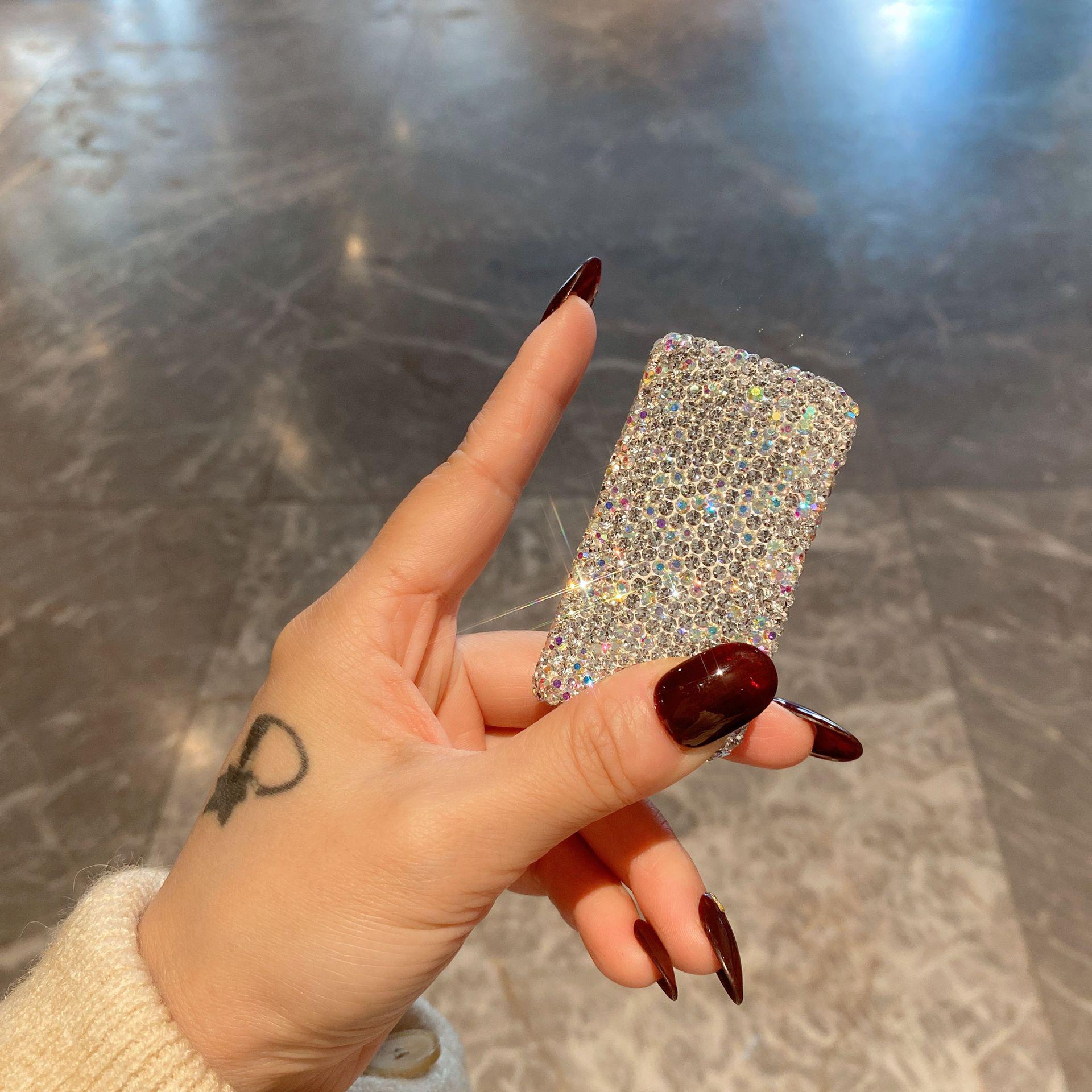 

Компактный органайзер для лекарств с бриллиантами для утра, дня и вечера