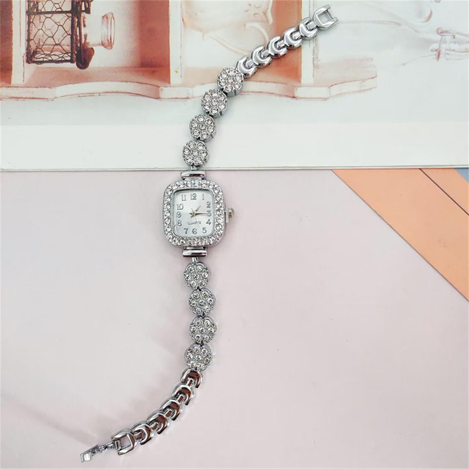 

Женские модные кожаные часы One Size